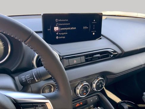 New 2026 MAZDA MX-5 Miata RF Grand Touring RWD image 6