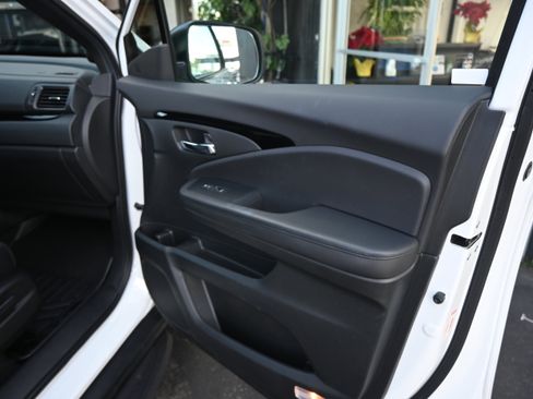 Used 2021 Honda Passport Touring image 52