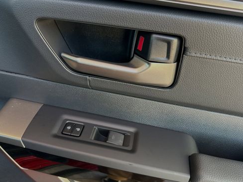 Used 2025 Toyota Tundra Limited image 20