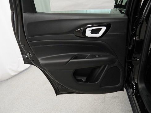 New 2026 Jeep Compass Latitude AWD/4WD image 29