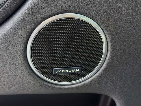 Used 2025 Land Rover Discovery Sport S AWD/4WD image 18
