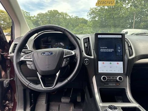 Certified 2023 Ford Edge SEL w/ Convenience Package AWD/4WD image 9