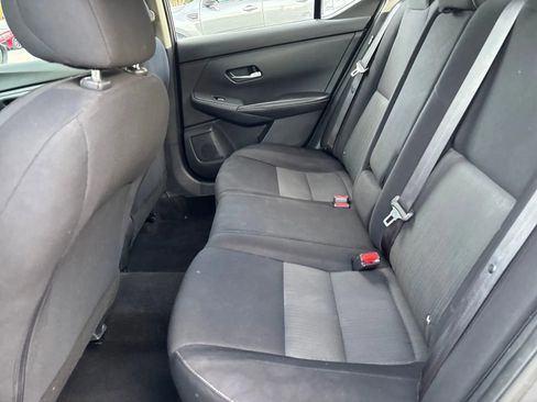 Used 2020 Nissan Sentra SV FWD image 11