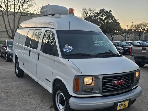 Used 2000 GMC Savana 3500 Extended RWD image 9