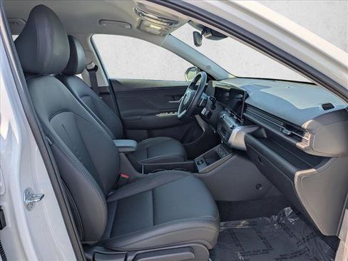 Used 2026 Hyundai Kona SEL Premium FWD image 19