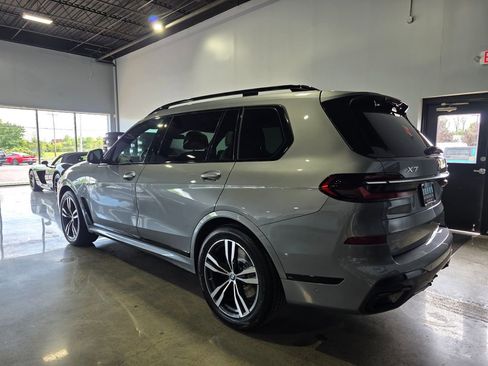 Used 2023 BMW X7 xDrive40i w/ Executive Package AWD/4WD image 6