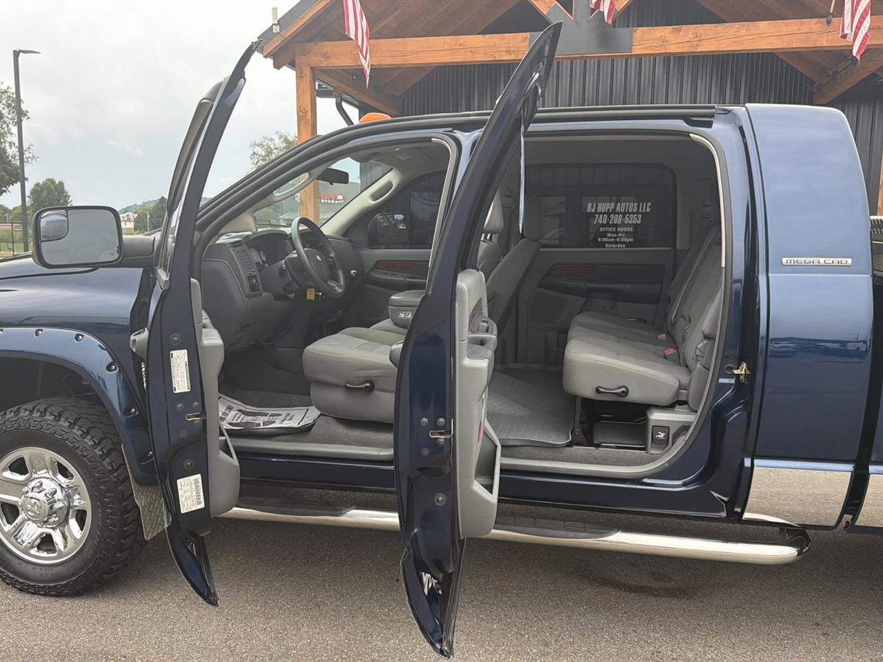 Used 2006 Dodge Ram 3500 Truck SLT AWD/4WD image 7