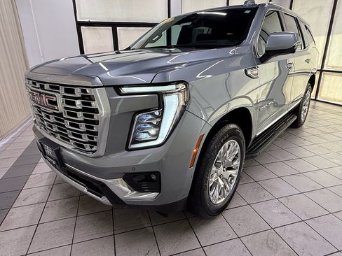 Certified 2025 GMC Yukon Denali AWD/4WD image 11