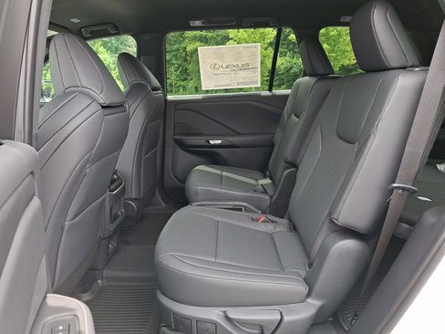 New 2026 Lexus TX 500h AWD image 6