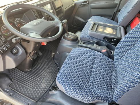 New 2024 Chevrolet Low Cab Forward image 4