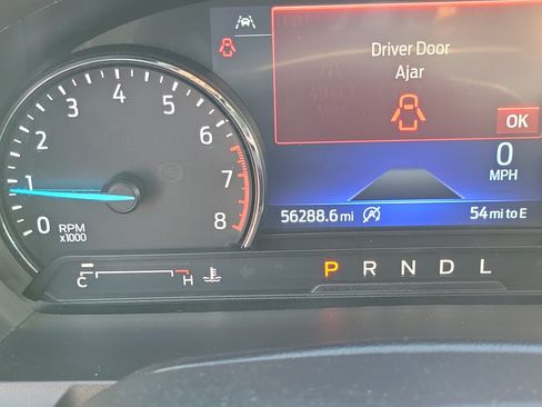 Certified 2024 Ford Explorer XLT RWD image 6