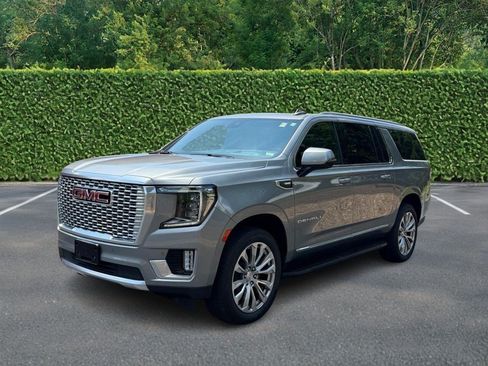 Used 2024 GMC Yukon XL Denali w/ Max Trailering Package AWD/4WD image 8