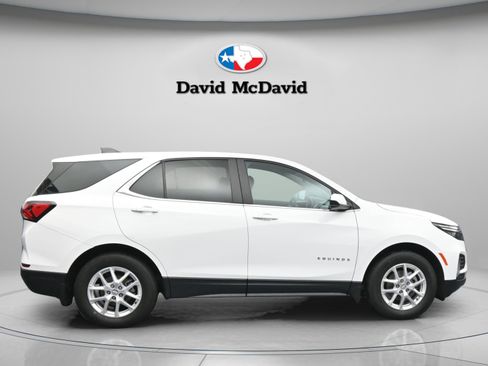 Used 2024 Chevrolet Equinox LT w/ LPO, Floor Liner Package FWD image 9