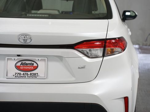 Certified 2023 Toyota Corolla LE image 10