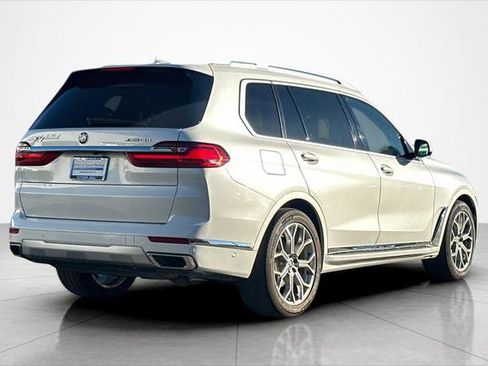 Used 2022 BMW X7 xDrive40i w/ Premium Package image 5