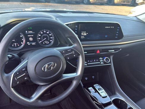 Used 2023 Hyundai Sonata SEL FWD image 3