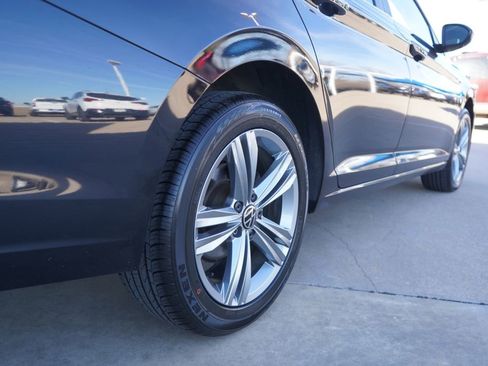 Used 2024 Volkswagen Jetta SE image 8