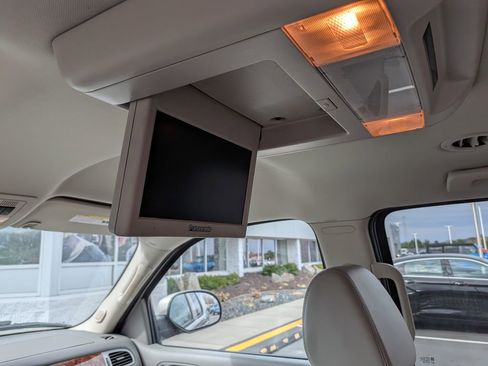 Used 2007 Chevrolet Tahoe LT w/ LT Preferred Equipment Group image 16