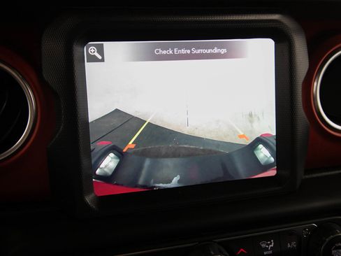 Used 2020 Jeep Gladiator Rubicon AWD/4WD image 26
