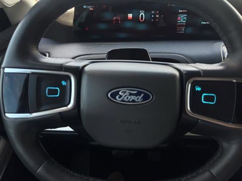 Certified 2025 Ford Expedition Max Active AWD/4WD image 13