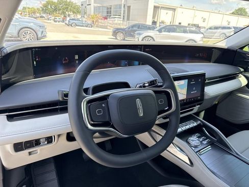 New 2026 Lincoln Nautilus Premier AWD/4WD image 33