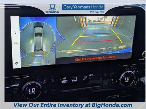 Used 2023 Toyota Highlander Platinum image 30