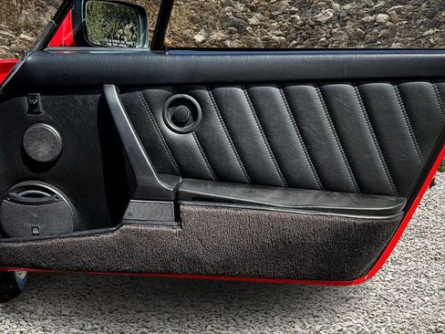 Used 1988 Porsche 911 Carrera image 22