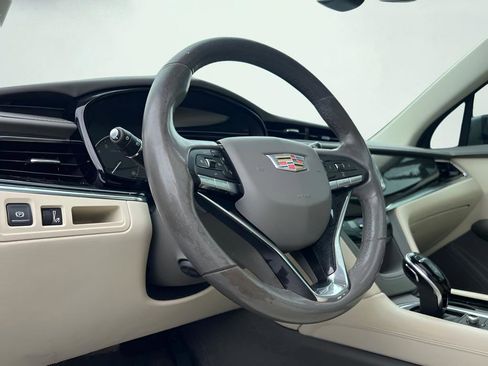 Used 2021 Cadillac XT6 Premium Luxury FWD image 42