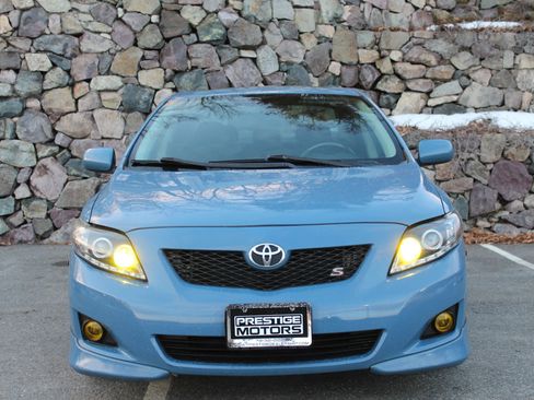 Used 2010 Toyota Corolla S image 3