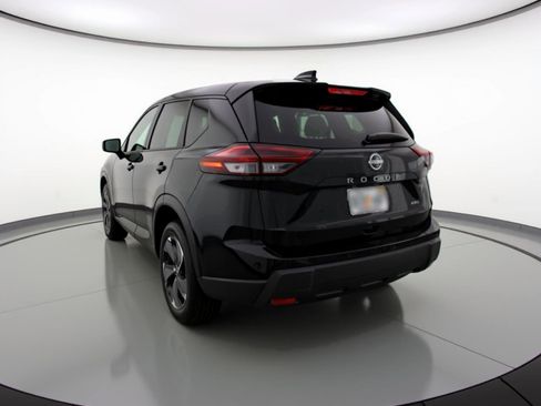 Used 2025 Nissan Rogue SV AWD/4WD image 6