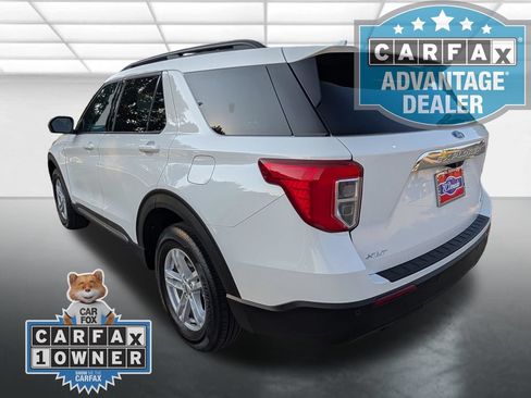 Used 2024 Ford Explorer XLT AWD/4WD image 2