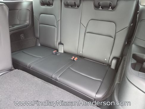 New 2026 Nissan Pathfinder SL FWD image 9