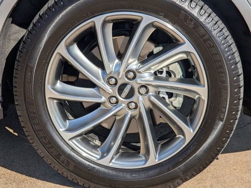 Used 2022 Lincoln Corsair Grand Touring w/ Elements Technology Bundle image 2