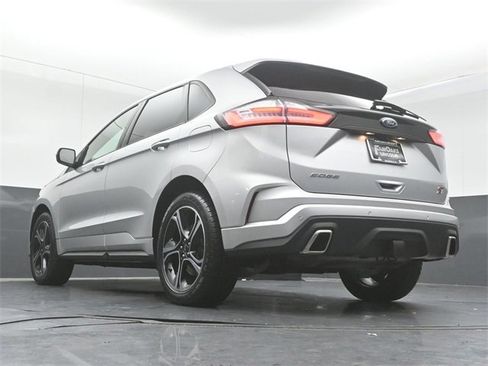 Certified 2019 Ford Edge ST w/ Convenience Package image 41