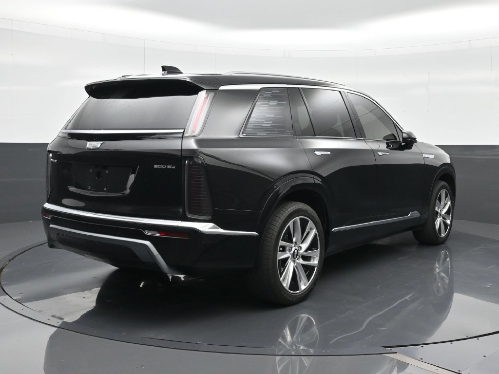 Certified 2026 Cadillac Vistiq Luxury AWD/4WD image 5
