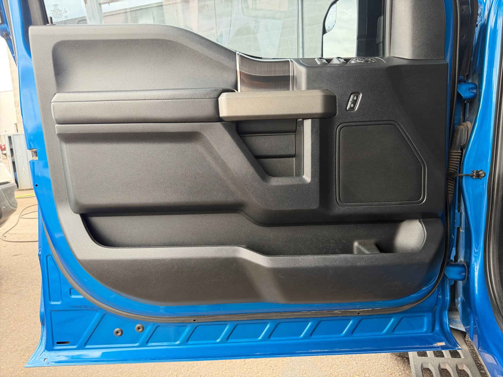 Used 2019 Ford F150 Raptor AWD/4WD image 10
