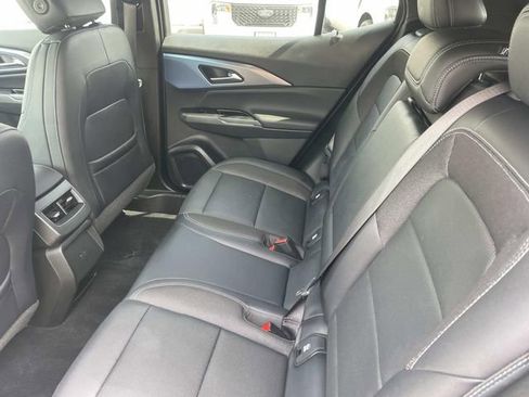 Used 2025 Chevrolet Equinox EV LT w/ Convenience Package image 35