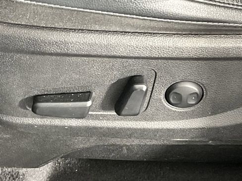 Certified 2023 Kia Telluride EX w/ EX Captain's Chair Package image 12