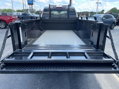 Used 2024 Chevrolet Silverado 2500 W/T w/ WT Convenience Package AWD/4WD image 15