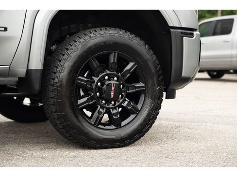 New 2026 GMC Sierra 2500 AT4 w/ AT4 Premium Plus Package AWD/4WD image 10