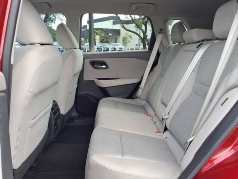 Used 2021 Nissan Rogue SV FWD image 10