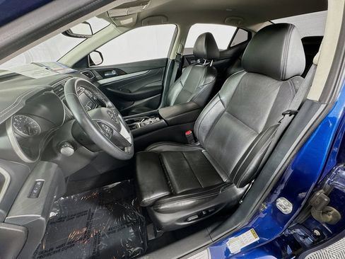 Used 2017 Nissan Maxima 3.5 SV image 12