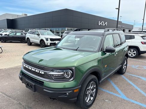 Used 2023 Ford Bronco Sport Badlands w/ Premium Package AWD/4WD image 1