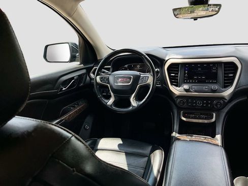 Used 2022 GMC Acadia Denali w/ Denali Ultimate Package FWD image 23