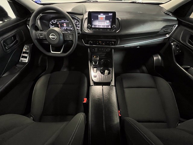 Used 2024 Nissan Rogue S FWD image 17