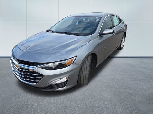 Used 2023 Chevrolet Malibu LT FWD image 3