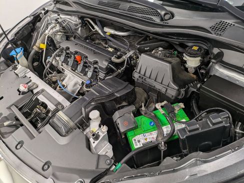 Certified 2021 Honda HR-V LX image 30