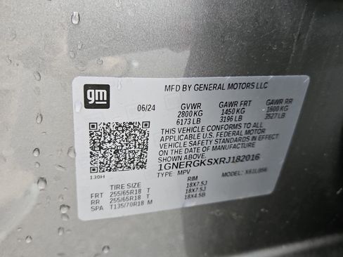 Used 2024 Chevrolet Traverse LT image 32