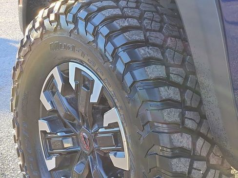 Used 2023 Nissan Frontier PRO-4X w/ Pro Convenience Package image 10