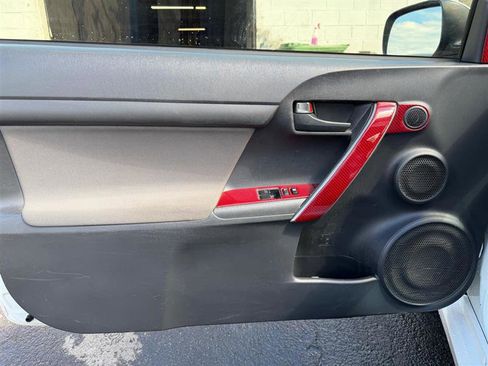 Used 2015 Scion tC image 11